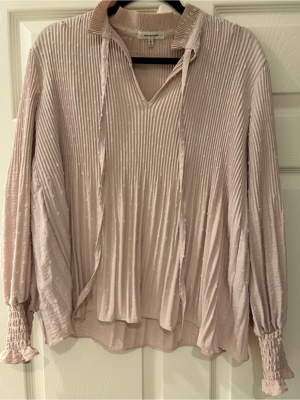 Max Studio Dressy Blouse Elizabethan Style Pleated Collar